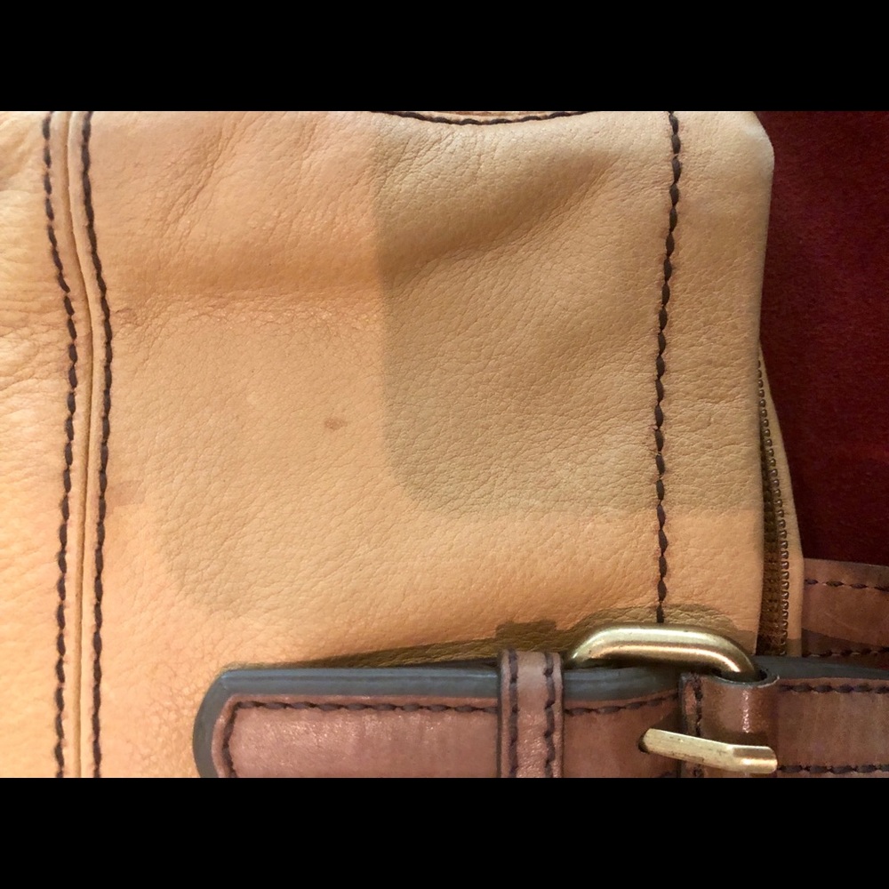 Fossil Explorer Crossbody Large - Picture 7 of 16